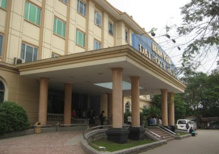 Bệnh viện trong nước hoàn toàn có thể đáp ứng được nhu cầu khám chữa bệnh của nhân dân.