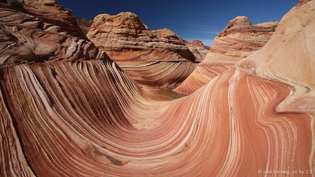 Vách đá Vermillion ở
bang Arizona, Mỹ: