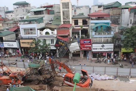 Xác định nguyên nhân sập cần cẩu công trường đường sắt đô thị