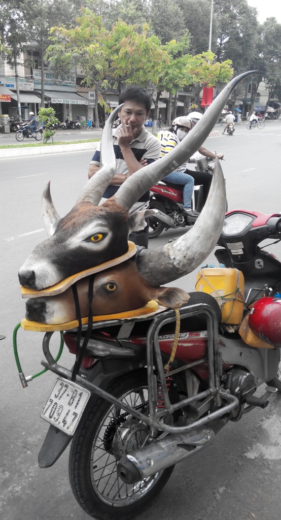 Nhiều người cho rằng đây chỉ là những món đồ giả.