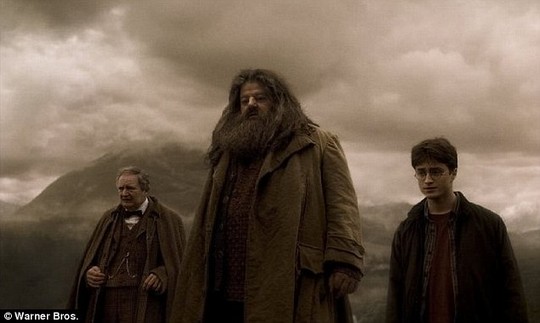 Robbie Coltrane trong vai Hagrid phim Harry Potter