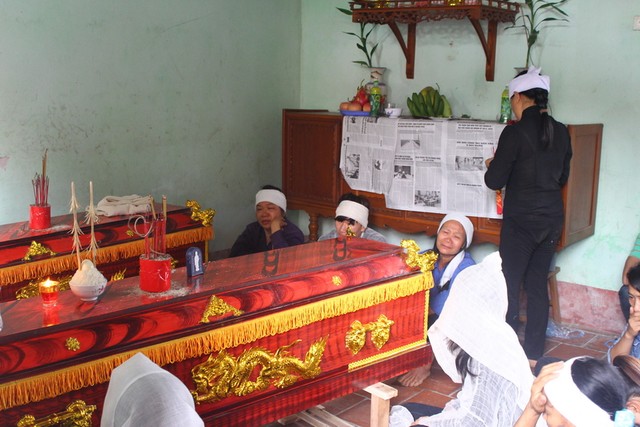 Anh chị tử nạn khi còn nhiều dự định lo cho các con
