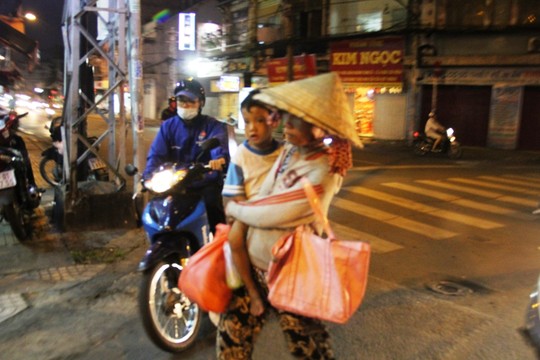Đường phố Sài Gòn vẫn còn nhiều ăn xin