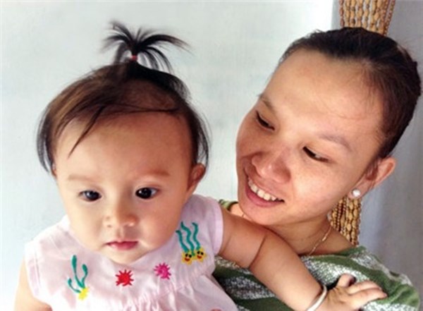 Vợ và con gái của nghệ sĩ Thương Tín - Ảnh: GĐ