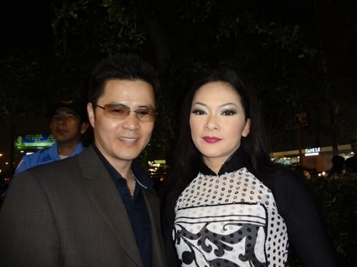 - Hình 3 Cuoc doi truan chuyen cua ca si hai ngoai Nhu Quynh-Hinh-3