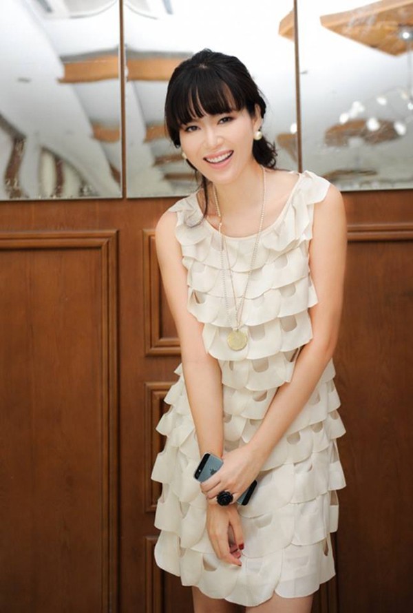 hoa-hau-thu-thuy-5-2b206