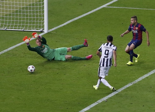 Alvaro Morata ghi bàn gỡ hòa 1-1 cho Juventus Alvaro Morata ghi bàn gỡ hòa 1-1 cho Juventus