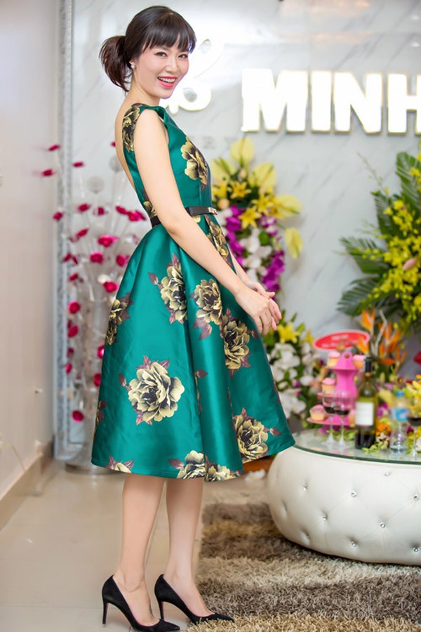 hoa-hau-thu-thuy-4-2b206