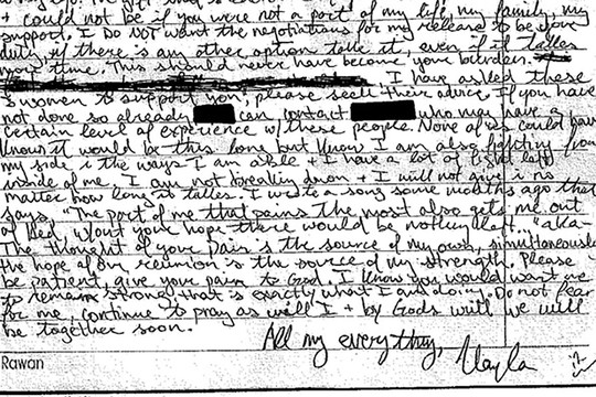 Bức thư của Kayla Mueller viết gửi gia đình. Ảnh: Bloomberg