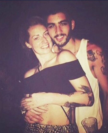 Tại sao Zayn Malik rời khỏi nhóm One Direction?