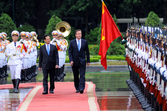 Lễ đón chính thức Thủ tướng Anh David Cameron tại Việt Nam