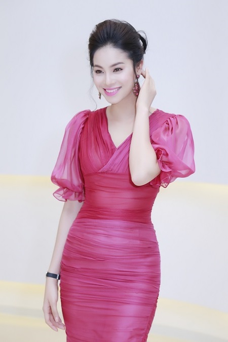 Phạm Hương