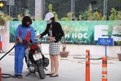 Từ 15h chiều 11.3, mặt hàng xăng sẽ được tăng giá bán lẻ thêm 1.616 đồng/lít Từ 15h chiều 11.3, mặt hàng xăng sẽ được tăng giá bán lẻ thêm 1.616 đồng/lít
