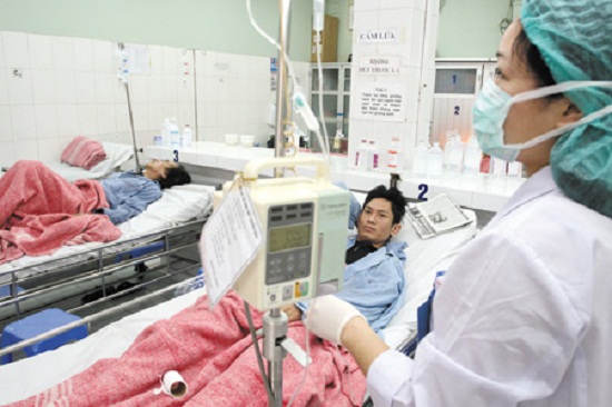 Việc tính đủ giá dịch vụ y tế sẽ đưa giá dịch vụ y tế về đúng giá trị thật, sẽ khuyến khích người dân tham gia BHYT. Ảnh minh họa. Việc tính đủ giá dịch vụ y tế sẽ đưa giá dịch vụ y tế về đúng giá trị thật, sẽ khuyến khích người dân tham gia BHYT. Ảnh minh họa.