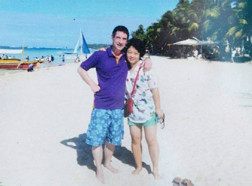 Ông Mark và vợ. Ảnh: Telegraph.