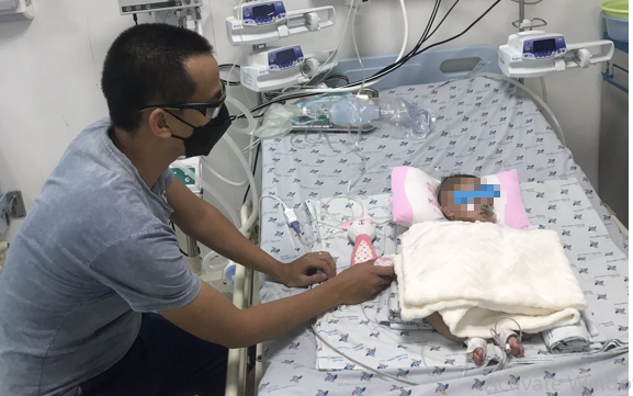 Bé 3 tháng mắc đồng thời 2 dị tật tim bẩm sinh chiến thắng COVID-19