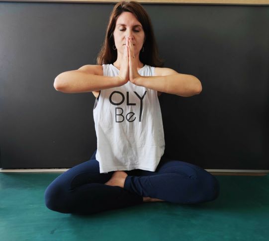 6 bài tập yoga, xoa bóp cho bệnh nhân ung thư vú - Ảnh 3.