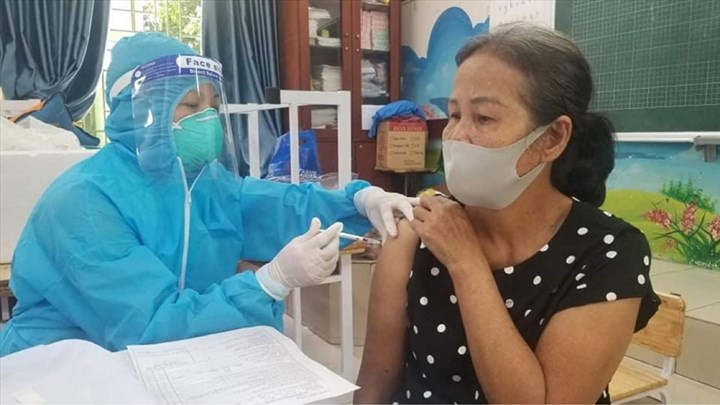 Sáng 9/12: Hơn 1 triệu ca COVID-19 tại Việt Nam đã khỏi bệnh; Có thể tiêm trộn mũi vaccine bổ sung, tăng cường không? - Ảnh 4.