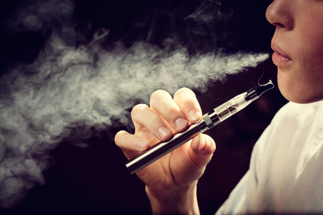 SOS: Tỷ lệ hút thuốc lá điện tử ở nước ta tăng 18 lần