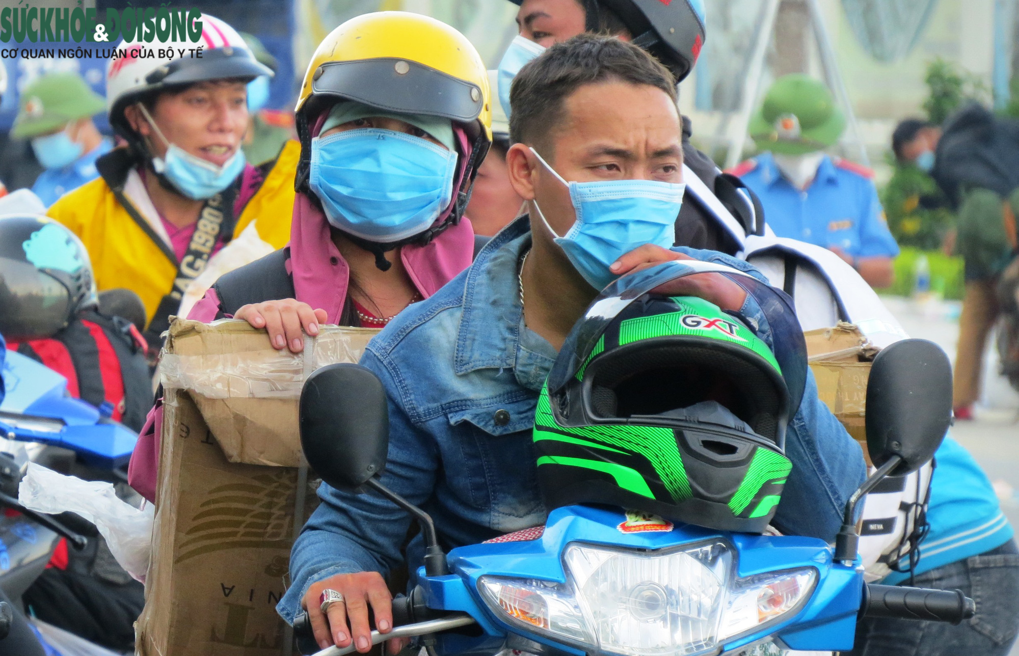 Nghệ An: Hỗ trợ, đón hàng trăm lao động đi xe máy về quê - Ảnh 4.