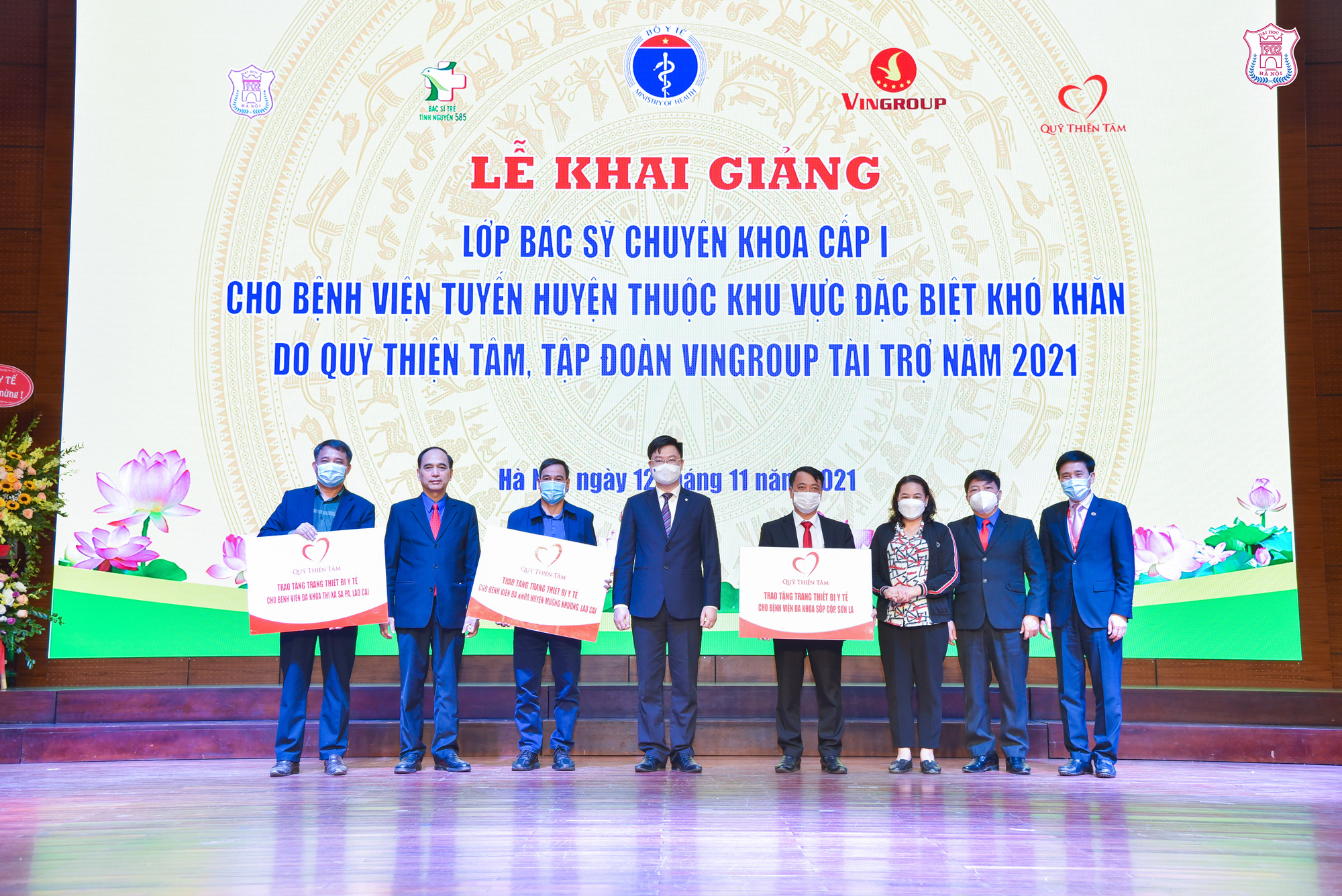 Dịch COVID-19: Tiếp tục đưa bác sĩ về huyện nghèo, vùng sâu, xa giúp y tế chất lượng cao gần dân hơn - Ảnh 3.