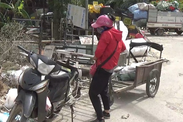An toàn giao thông Tái diễn tình trạng xe chở tôn xe kéo tự chế gây nguy  hiểm trên đường phố Hưng Yên  Ảnh thời sự trong nước  Văn hoá
