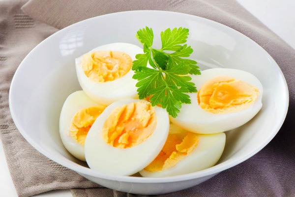 Ăn trứng không đúng cách dễ bị ngộ độc - Ảnh 4.
