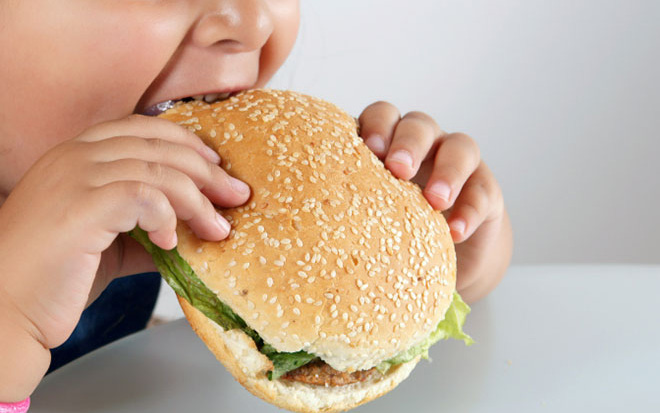 5 thói quen ăn uống không tốt cho người béo phì 