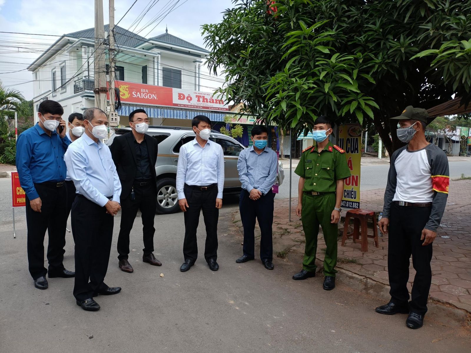 Hà Tĩnh tiếp tục ghi nhận thêm 8 ca mắc trong cộng đồng - Ảnh 2.