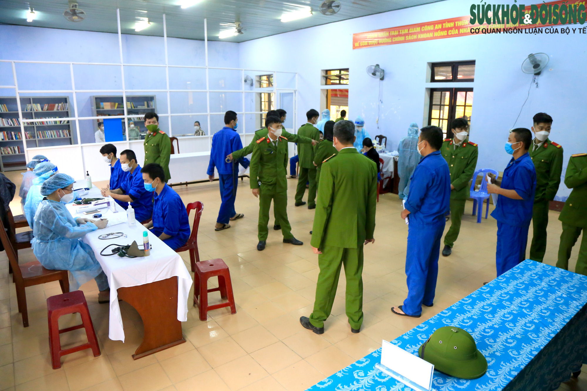 Thừa Thiên Huế: Tiêm vaccine phòng COVID-19 cho hàng trăm phạm nhân - Ảnh 5.
