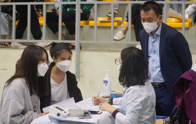 Hơn 7.500 người từ 15-17 tuổi tại Quảng Bình sẽ được tiêm vaccine phòng COVID-19  - Ảnh 2.