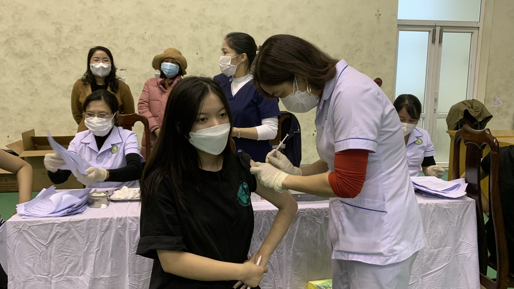 Hơn 7.500 người từ 15-17 tuổi tại Quảng Bình sẽ được tiêm vaccine phòng COVID-19  - Ảnh 5.
