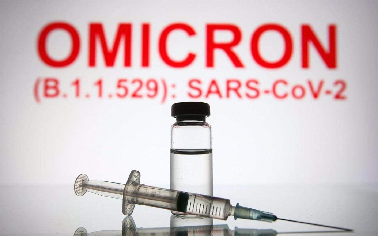 Thủ tướng yêu cầu chuẩn bị vaccine, thuốc điều trị và biện pháp phù hợp với biến chủng Omicron