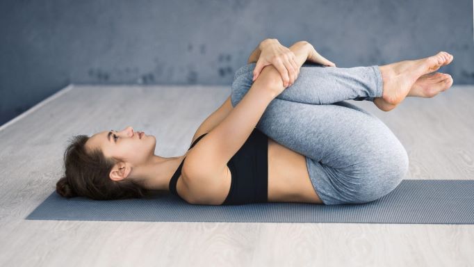 9 tư thế yoga hỗ trợ tiêu hóa, giảm đầy bụng - Ảnh 2.