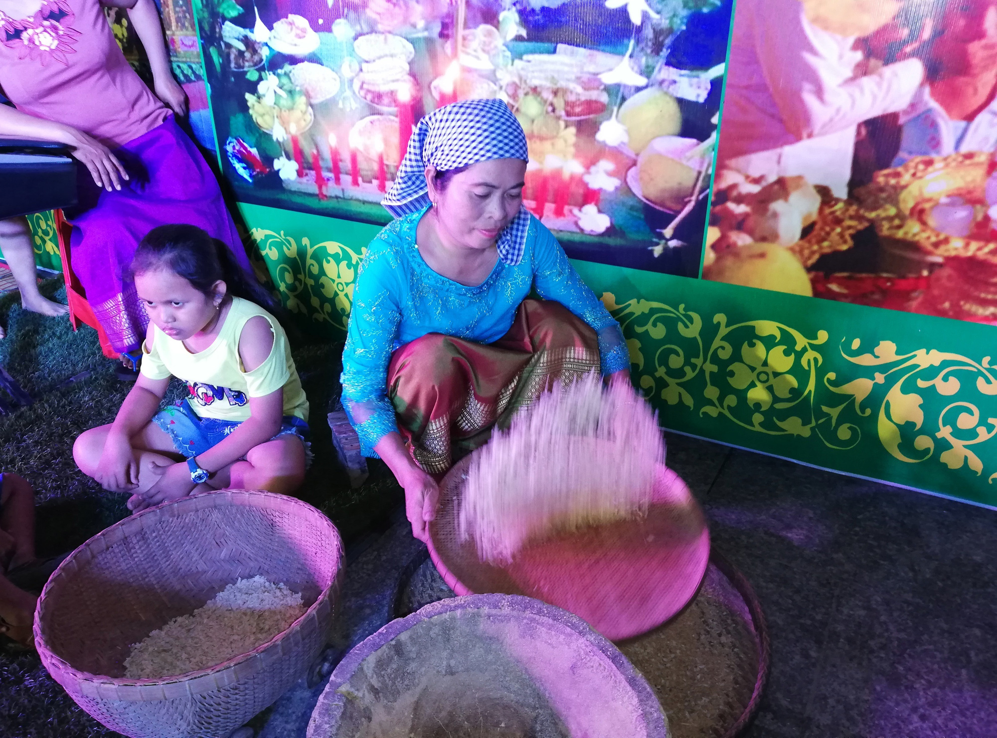 Nét văn hoá qua trang phục truyền thống của phụ nữ Khmer - Ảnh 4.