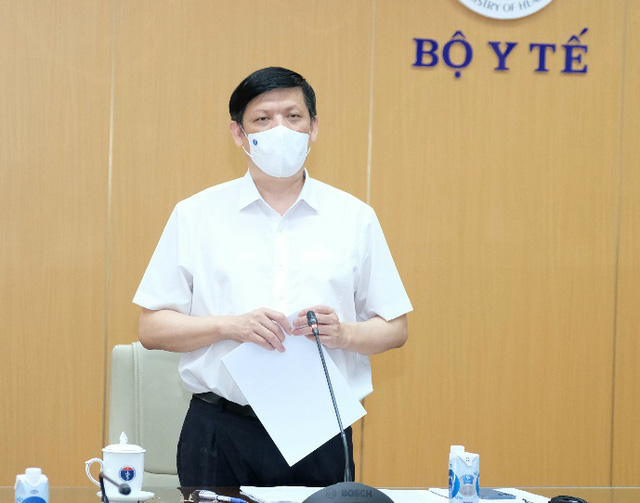Bộ trưởng Bộ Y tế: Sẽ thí điểm quản lý, điều trị ca nhiễm SARS-CoV-2 tại nhà - Ảnh 1. Bộ trưởng Bộ Y tế: Sẽ thí điểm quản lý, điều trị ca nhiễm SARS-CoV-2 tại nhà - Ảnh 1.