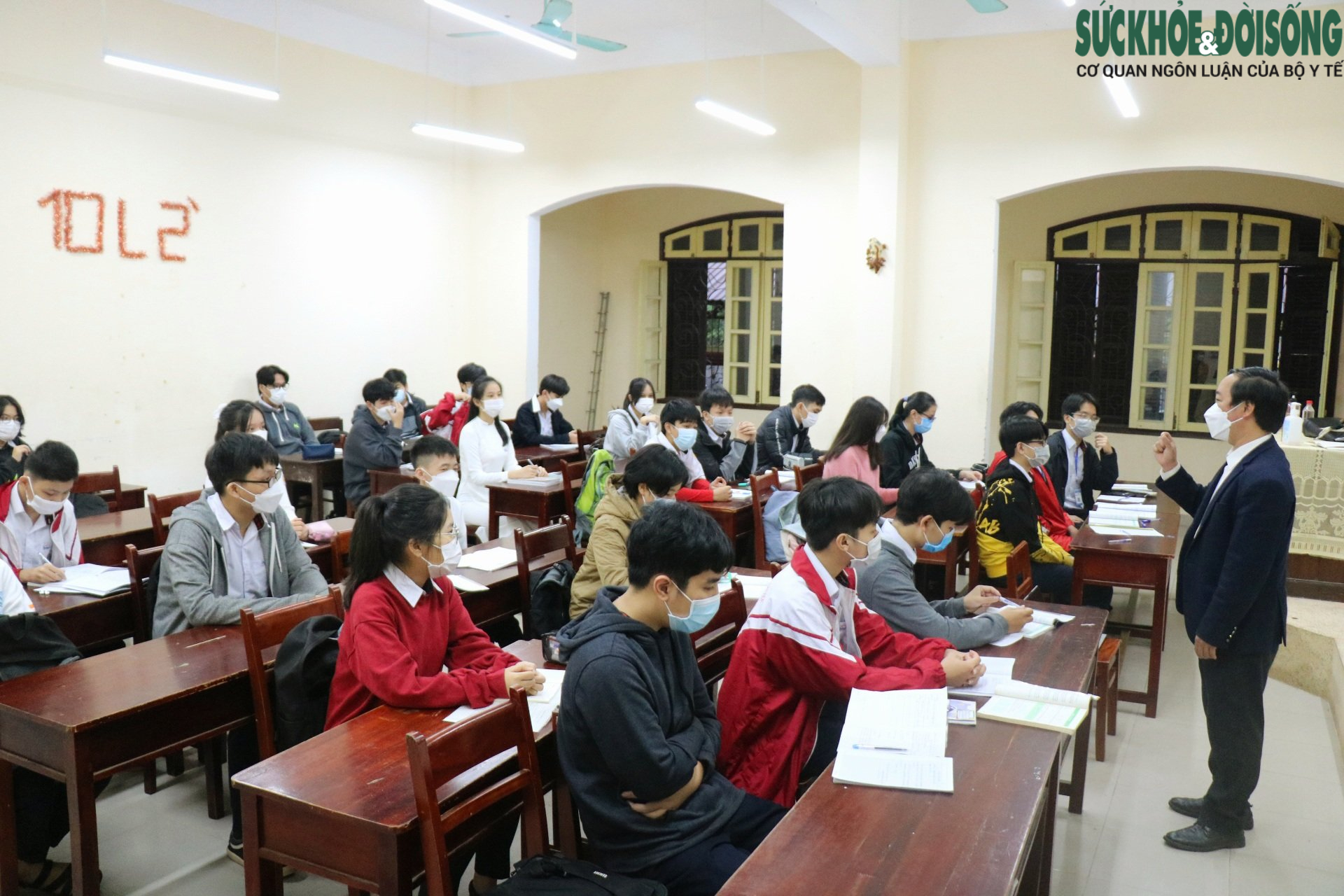 Thừa Thiên Huế: Học sinh THPT trở lại trường học tập trung - Ảnh 6.