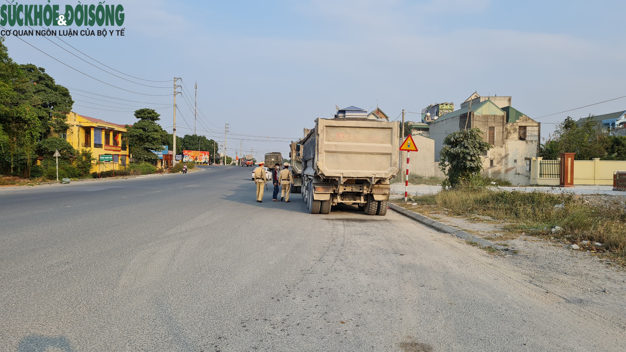 Ngăn chặn xe quá tải, quá khổ tại tỉnh có nhiều nhà máy xi măng - Ảnh 6.