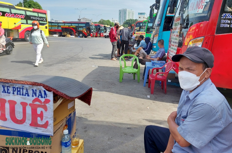 TP.HCM: Thị trường vé xe Tết Nguyên đán ảm đạm - Ảnh 3.