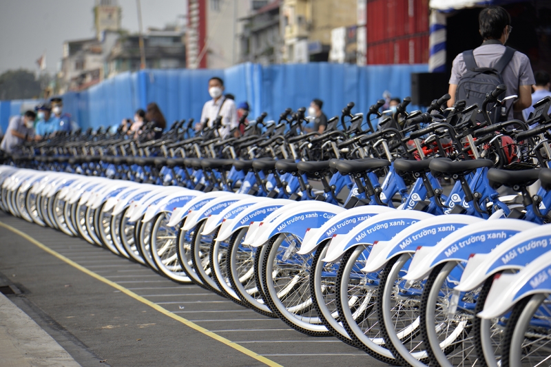 Xem hình ảnh hài vui nhộn nhất cười đau bụng với những chiếc xe đạp Lạ vui Việt Giải Trí