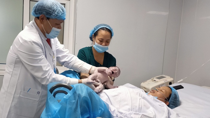 Kỹ thuật xử trí bệnh lý liên quan mổ lấy thai, chẩn đoán trước sinh của Việt Nam rất phát triển - Ảnh 3.