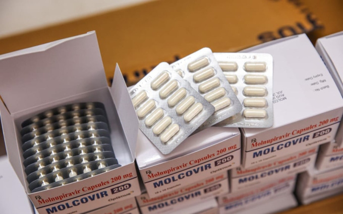 Bộ Y tế đã phân bổ 300.000 liều thuốc Molnupiravir điều trị có kiểm soát ca COVID-19 thể nhẹ tại 46 tỉnh, thành