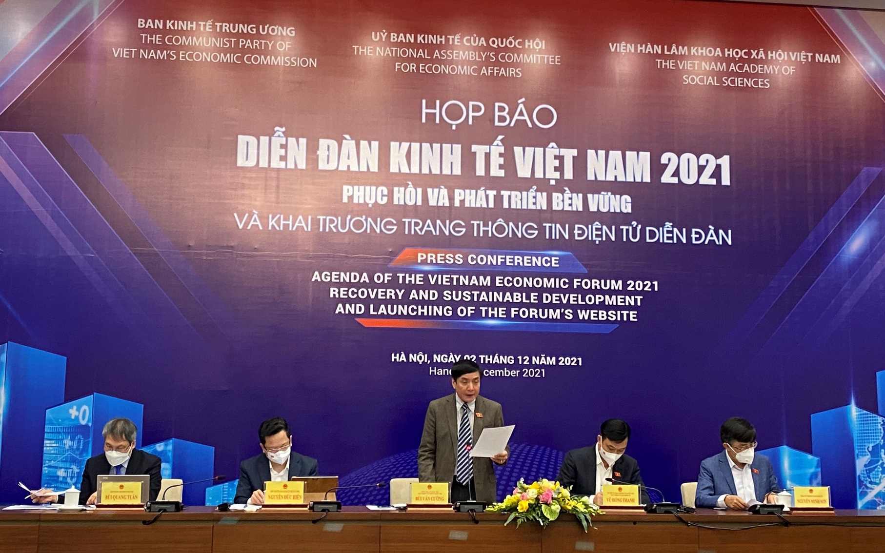 Diễn đàn kinh tế Việt Nam 2021 phục hồi và phát triển bền vững được tổ chức vào ngày 5/12