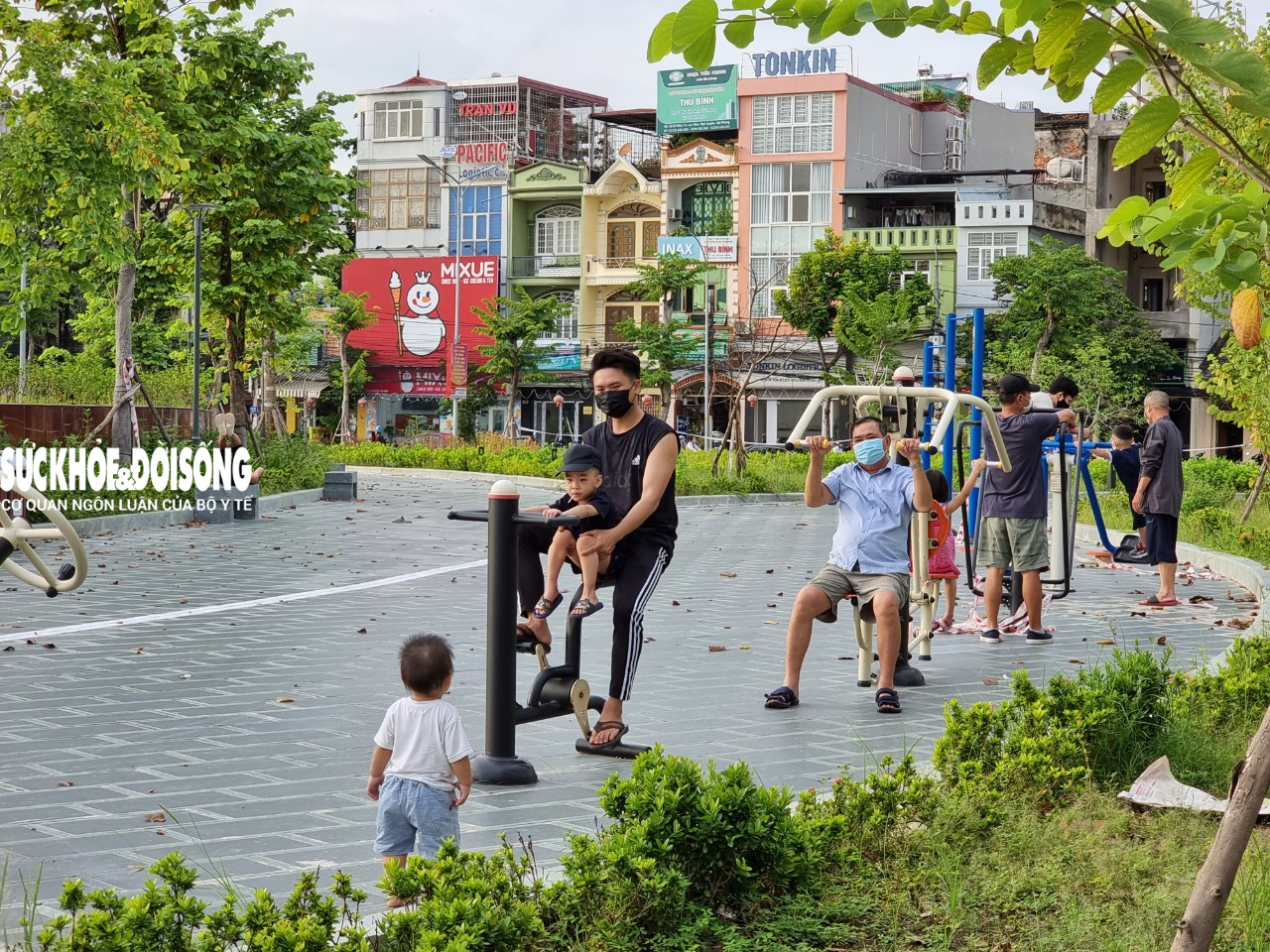 Hải Phòng: Nâng cấp độ dịch 2 huyện, toàn thành phố vào nhóm nguy cơ cao - Ảnh 3. Hải Phòng: Nâng cấp độ dịch 2 huyện, toàn thành phố vào nhóm nguy cơ cao - Ảnh 3.