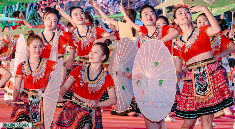 Ngày Hội văn hóa dân tộc Mông lần III năm 2021 - Bảo tồn, phát huy bản sắc văn hóa dân tộc - Ảnh 4.