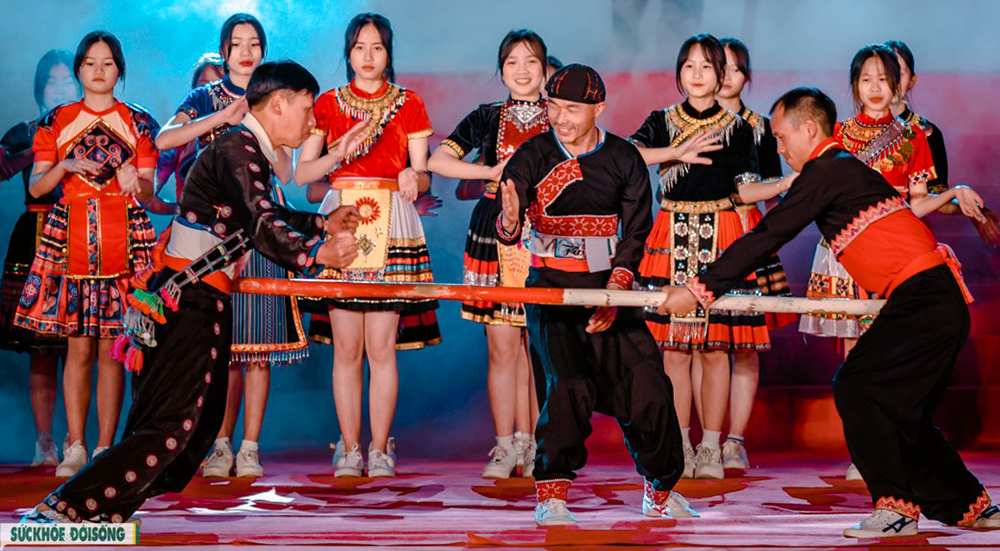 Ngày Hội văn hóa dân tộc Mông lần III năm 2021 - Bảo tồn, phát huy bản sắc văn hóa dân tộc - Ảnh 13.