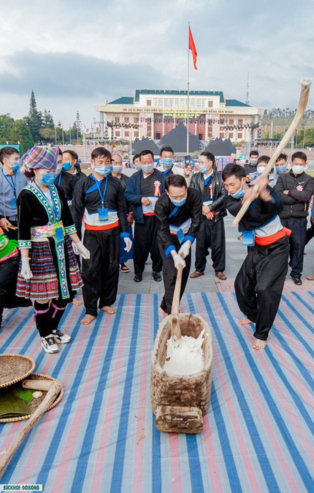 Ngày Hội văn hóa dân tộc Mông lần III năm 2021 - Bảo tồn, phát huy bản sắc văn hóa dân tộc - Ảnh 10.