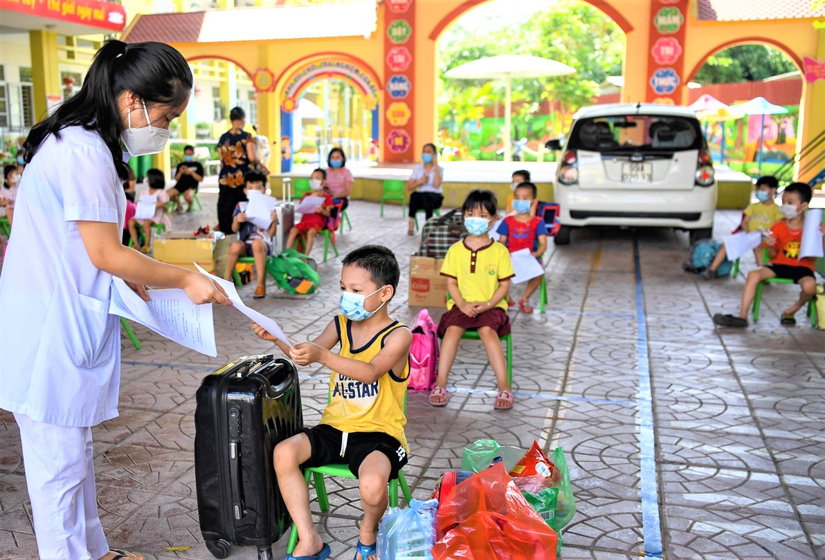 Y tế Diễn biến dịch ngày 5/6: Bộ Y tế đã hết sức nỗ lực, cố gắng đưa vắc xin COVID-19 về Việt Nam  - Ảnh 10.