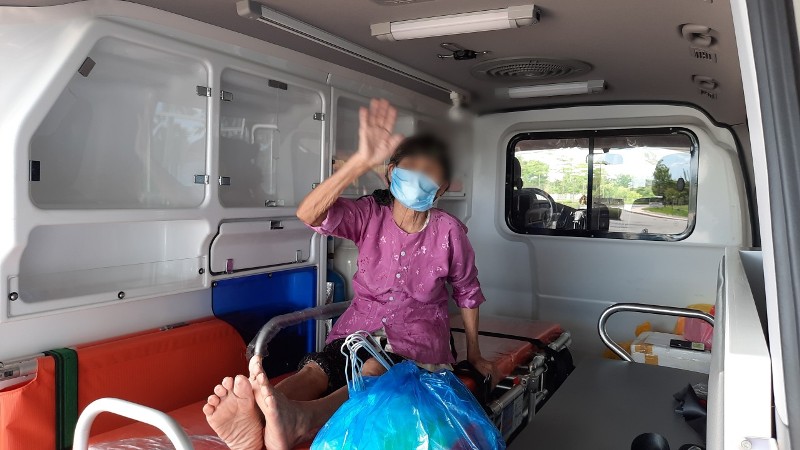 Diễn biến dịch ngày 18/6: Cụ bà 79 tuổi khỏi bệnh COVID-19 - Ảnh 4. Diễn biến dịch ngày 18/6: Cụ bà 79 tuổi khỏi bệnh COVID-19 - Ảnh 4.