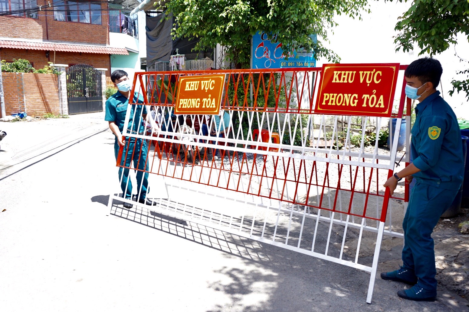 Diễn biến dịch ngày 19/6: Tuân thủ từng khâu để đảm bảo tiêm chủng an toàn  - Ảnh 12.